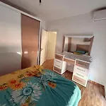 Shengjin Apartaments Kozmai *