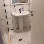 Shengjin Apartaments Kozmai *