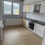 Shengjin Apartaments Kozmai *