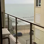Shengjin Apartaments Kozmai Daire