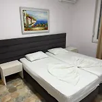 Shengjin Apartaments Kozmai Daire