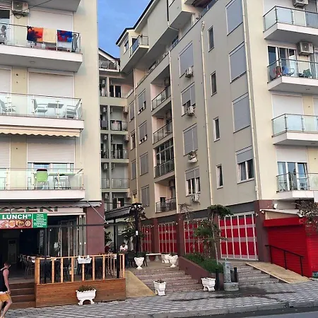 Leon 公寓 Shëngjin