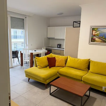 Shengjin Apartaments Kozmai *