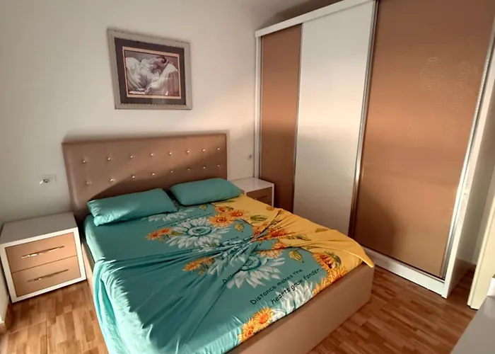 아파트 Leon Shëngjin