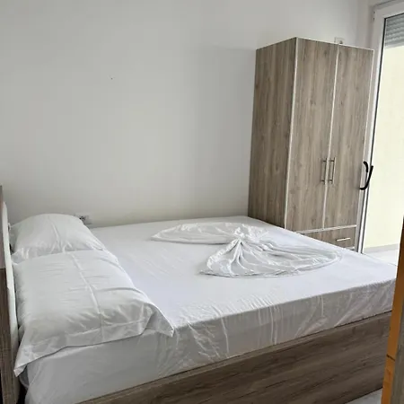 Leon Διαμέρισμα