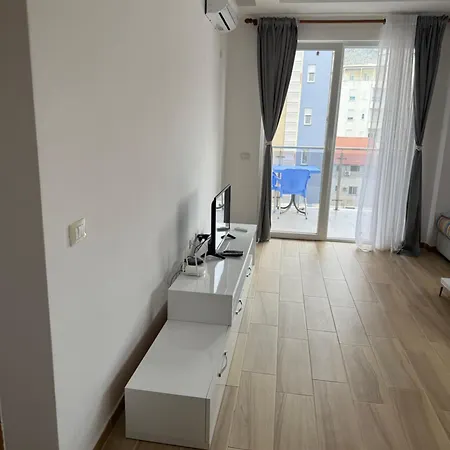Shengjin Apartaments Kozmai Apartmán *